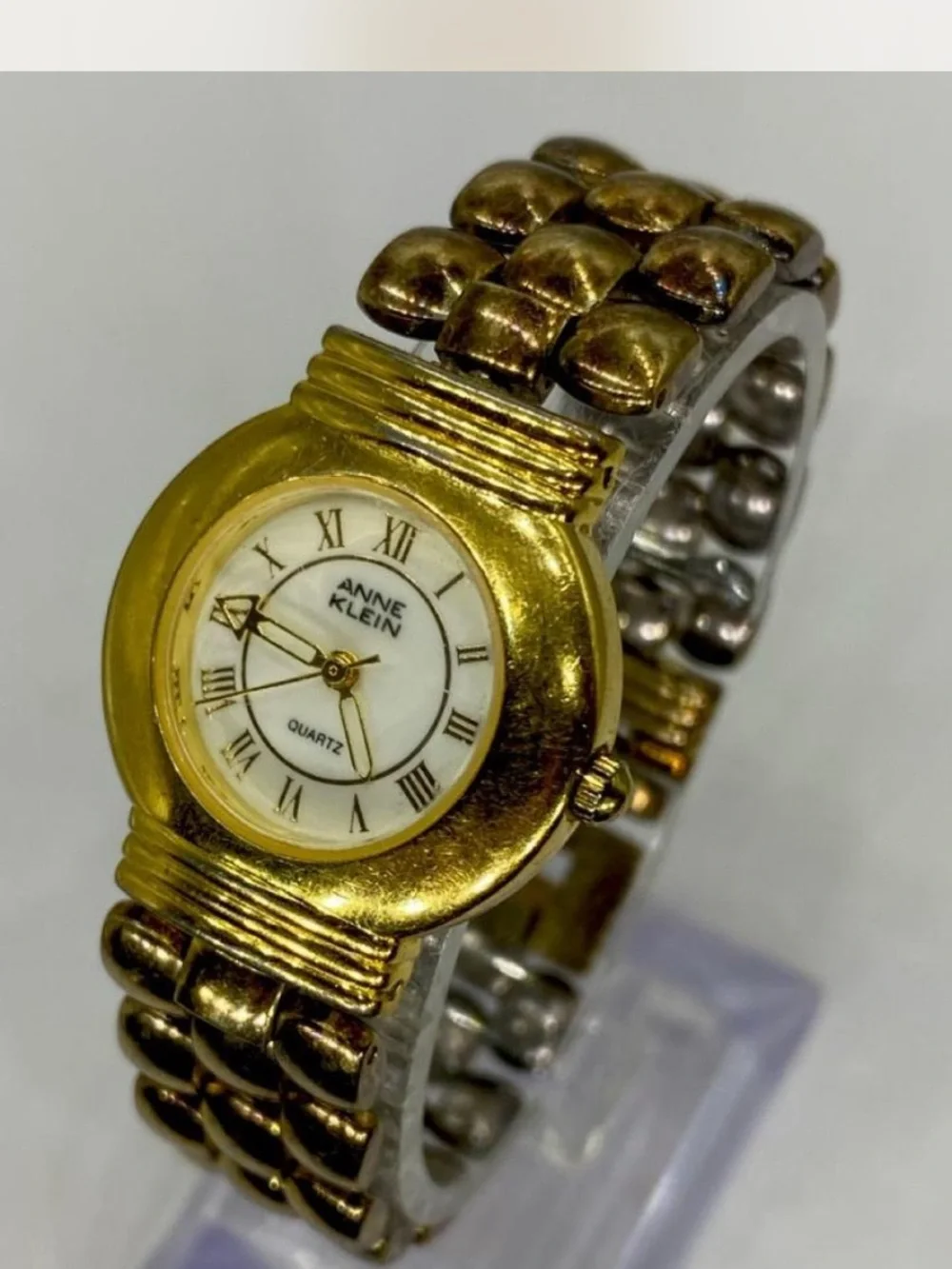 Designer *** Anne Klein  ^^^ Goldtone ^^^ Quartz Watch ***